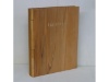 Gästebuch in Rotbuche,
Modell Premium,33 x 40 cm
Beschriftung Intarisenarbeit / Einlegearbeit